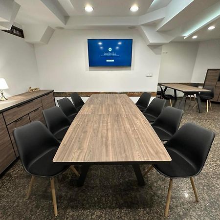 Хотел Аврора CChaskovo Exteriör bild
